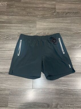 Men's Skora Performance Shorts with Reflective Pockets